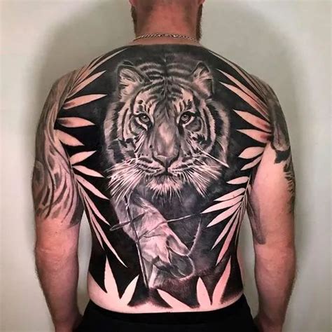 50 Ideias Impressionantes de Tatuagem Nas Costas Masculina!